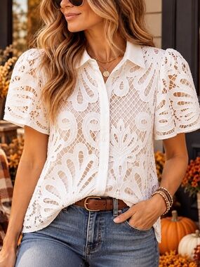 NWT La Reyna White Lace Crochet Button Front Blouse Size Small Cottagecore Boho